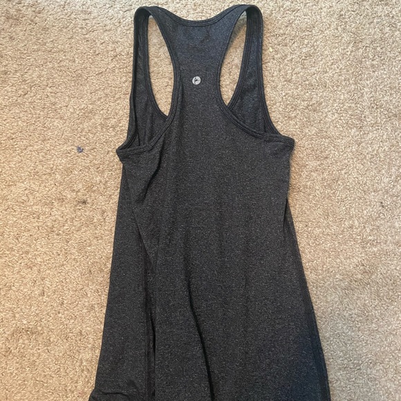 90 Degree razorback tank top - Picture 2 of 3